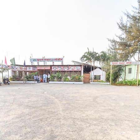 Spot On 65135 Hotel Suvarna Samrat Lodge Khamshet Exterior photo