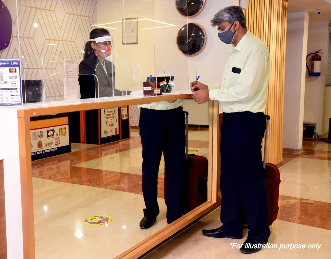 Spot On 65135 Hotel Suvarna Samrat Lodge Khamshet Exterior photo